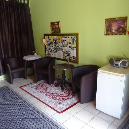 Milanna Apartamento Břeclav Exterior foto